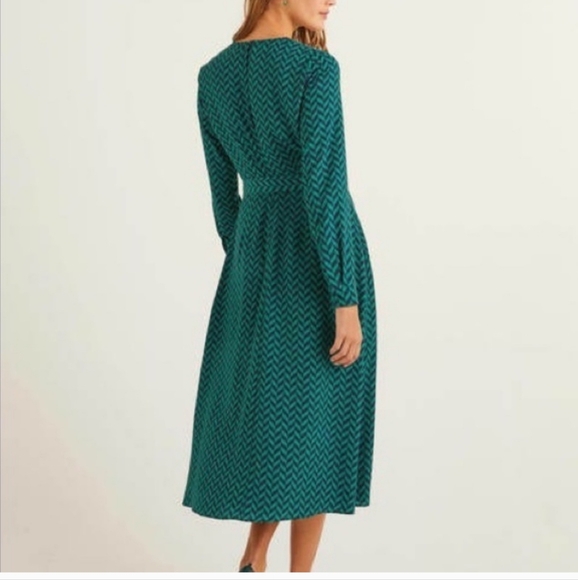 Lydia Dress in Teal Chevron - Picture 2 of 8